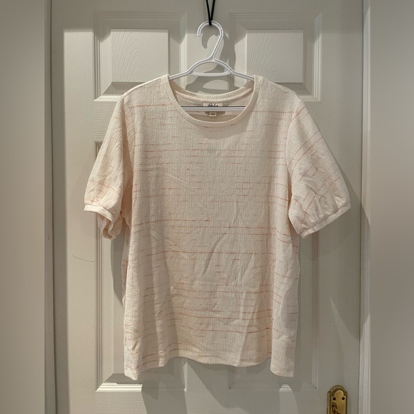 Cream and pink tshirt - Picture 1 of 4